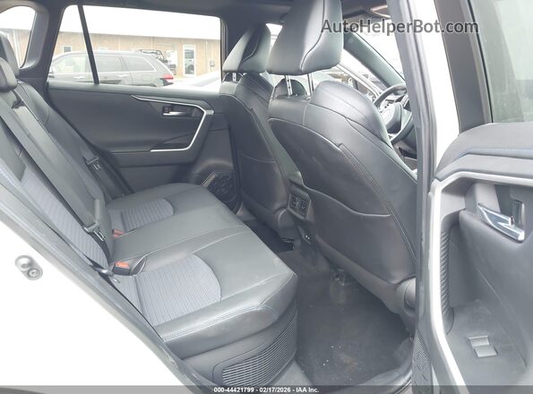 4T3E6RFV5MU063964 2021 TOYOTA RAV4 HYBRID White 