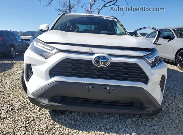 4T3RWRFV7SU173641 2025 TOYOTA LE White წინა ხედი