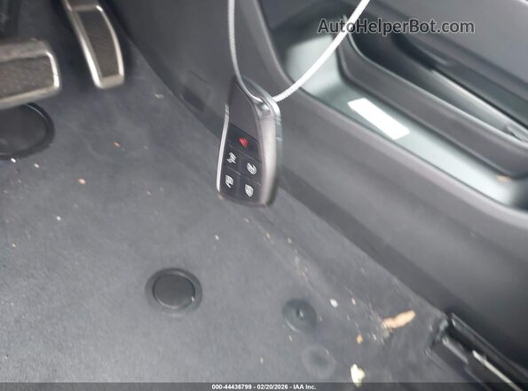 4W5KHNRL9RZ519748 2024 ACURA ZDX Red Vista del salpicadero
