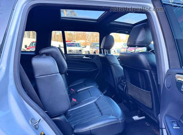 4JGDF6EEXJB178409 2018 MERCEDES-BENZ GLS Silver Սալոնի հետևի տեսք