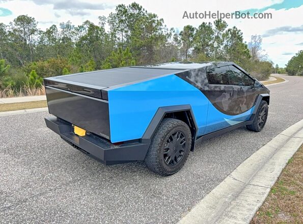 7G2CEHED6RA005124 2024 TESLA CYBERTRUCK Black Դիմացի տեսք