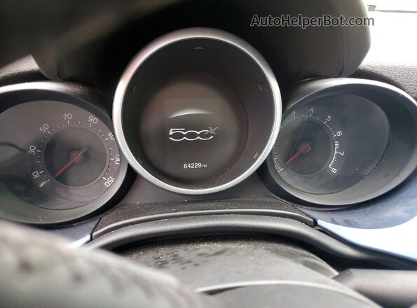 ZFBCFYAB4JP672424 2018 FIAT 500X White Vista de los asientos traseros