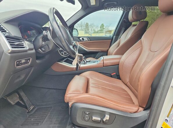 5UXCR6C53KLL35234 2019 BMW X5 White წინა პანელის ხედი