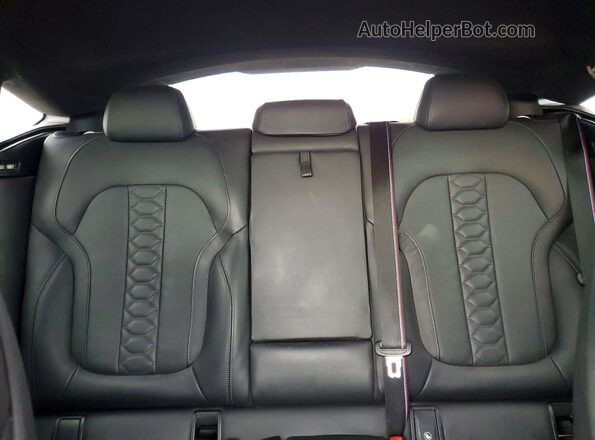 5YMCY0C09P9P32741 2023 BMW X6 Black Widok wnętrza z tyłu