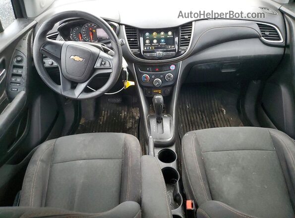 3GNCJNSB7JL387423 2018 CHEVROLET TRAX Silver 