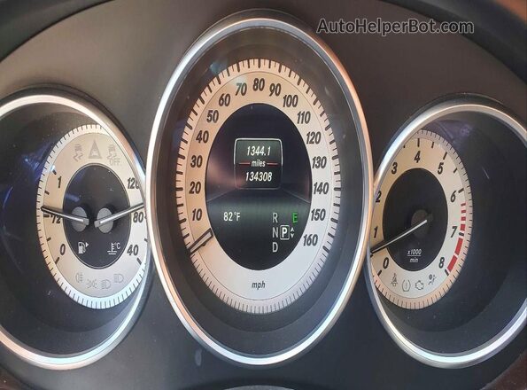 WDDLJ6FB2GA160705 2016 MERCEDES-BENZ CLS-CLASS Красный Вид щитка приборов