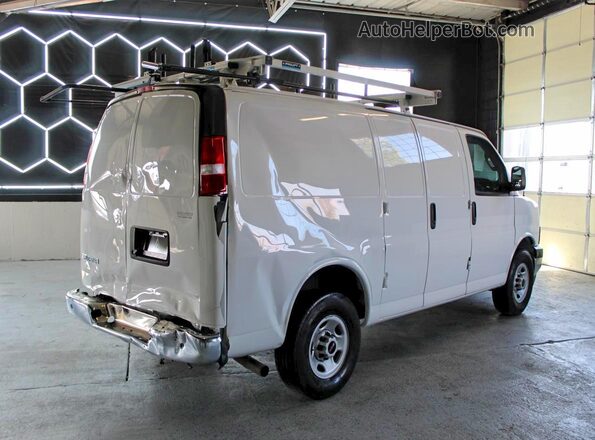 1GTW7AFP5P1188115 2023 GMC SAVANA White Przód prawy