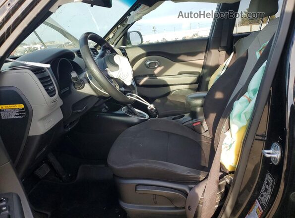 KNDJN2A26J7570529 2018 KIA SOUL Black 