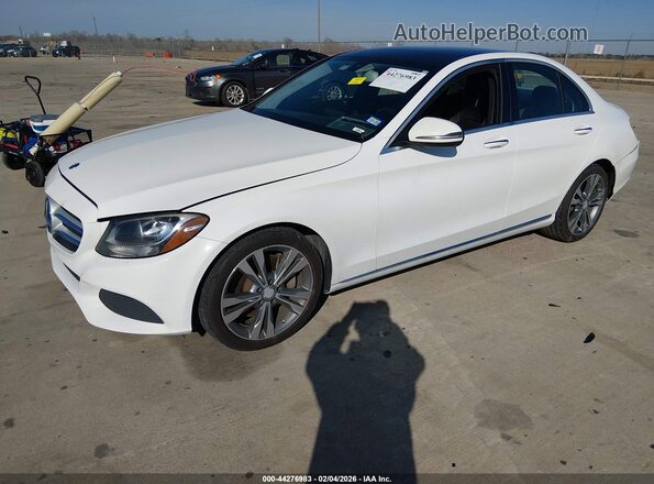 55SWF4JB0GU105504 2016 MERCEDES-BENZ C-CLASS White Front left