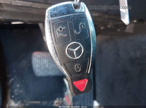 55SWF4JB7GU168843 2016 MERCEDES-BENZ C-CLASS Black Вид панелі приладів