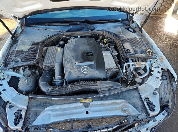 55SWF4KB5GU107392 2016 MERCEDES-BENZ C White Vista interior trasera
