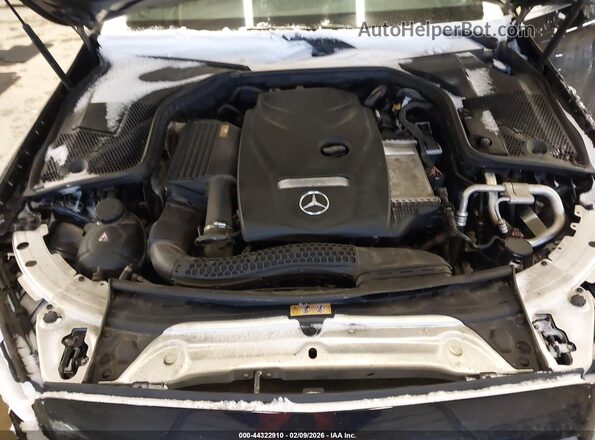 55SWF4KB8JU260999 2018 MERCEDES-BENZ C-CLASS Black Widok z tyłu