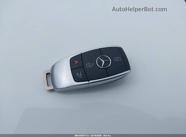 55SWF6EB2LU331706 2020 MERCEDES-BENZ AMG C 43 White Dashboard view