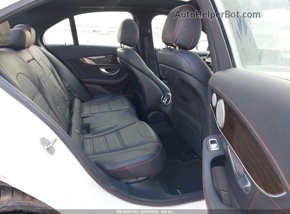 55SWF6EB7JU254568 2018 MERCEDES-BENZ AMG C 43 White Widok naklejki z numerem VIN