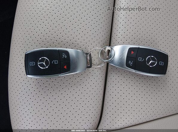 55SWF8DB4KU317043 2019 MERCEDES-BENZ C-CLASS Gray Dashboard view