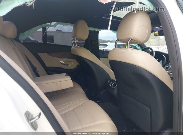 55SWF8DB6KU312586 2019 MERCEDES-BENZ C-CLASS White VIN sticker view