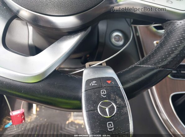 55SWF8DB6KU312586 2019 MERCEDES-BENZ C-CLASS White Dashboard view