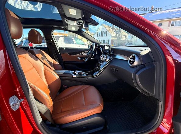 55SWF8EB6KU291964 2019 MERCEDES-BENZ C Red Առջևի վահանակի տեսք