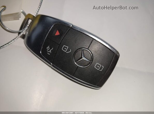 55SWF8EB7KU284330 2019 MERCEDES-BENZ C-CLASS White 