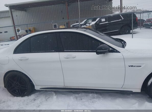 55SWF8HBXHU181651 2017 MERCEDES-BENZ AMG C 63 White Սալոնի հետևի տեսք