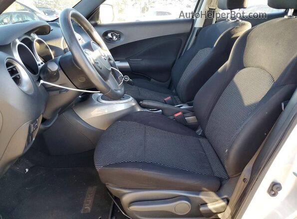 JN8AF5MR2GT608642 2016 NISSAN JUKE Silver Առջևի վահանակի տեսք