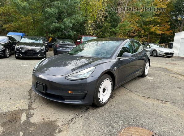 5YJ3E1EB1JF119421 2018 TESLA MODEL Gray Tył prawy