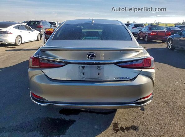 58AC21B10LU008748 2020 LEXUS ES Silver Vista trasera