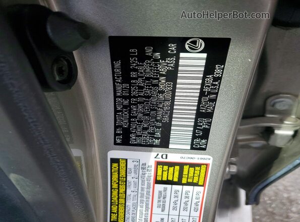 58AC21B18LU007833 2020 LEXUS ES Silver Widok naklejki z numerem VIN