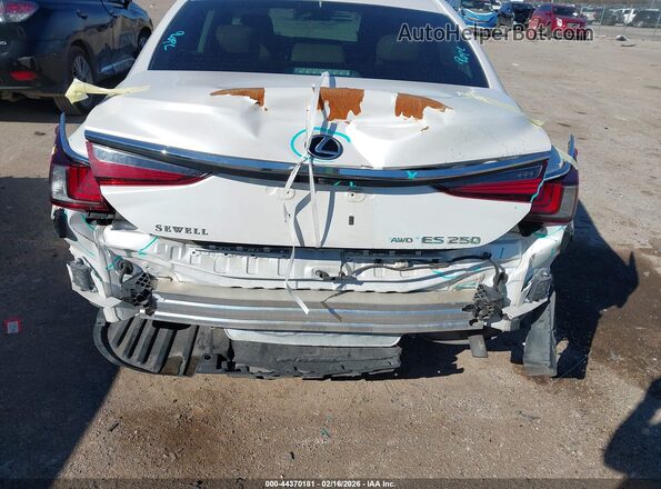 58AD11D17MU004217 2021 LEXUS ES 250 White Դիմացի տեսք