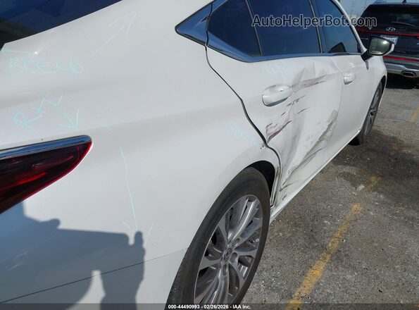 58AD21B12LU009565 2020 LEXUS ES 300H White Դիմացի տեսք