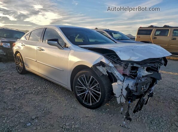 58ADA1C12NU015967 2022 LEXUS ES White 