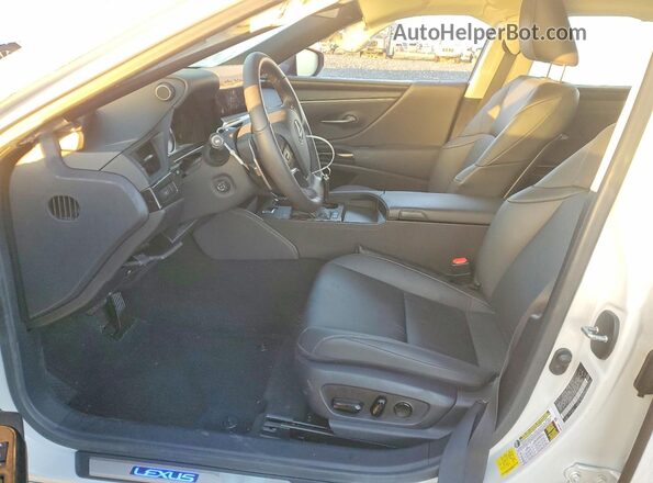 58ADA1C17RU050767 2024 LEXUS ES Белый Вид салона спереди