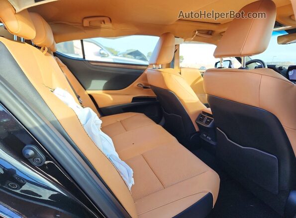 58ADA1C17SU075643 2025 LEXUS ES Black Вид задніх сидінь