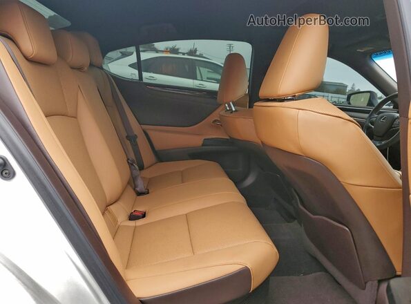 58ADA1C19MU002129 2021 LEXUS ES White 