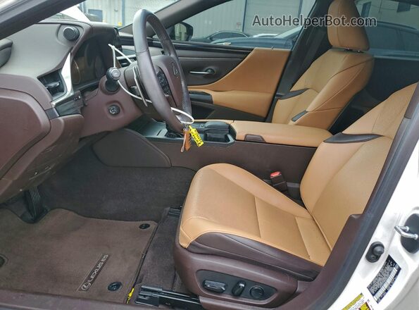 58ADA1C19MU002129 2021 LEXUS ES White 