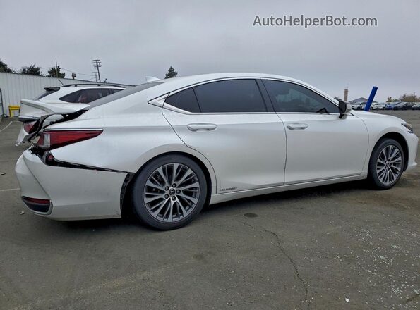 58ADA1C19MU002129 2021 LEXUS ES White 