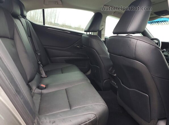 58ADZ1B13LU061007 2020 LEXUS ES Silver Vista de los asientos traseros