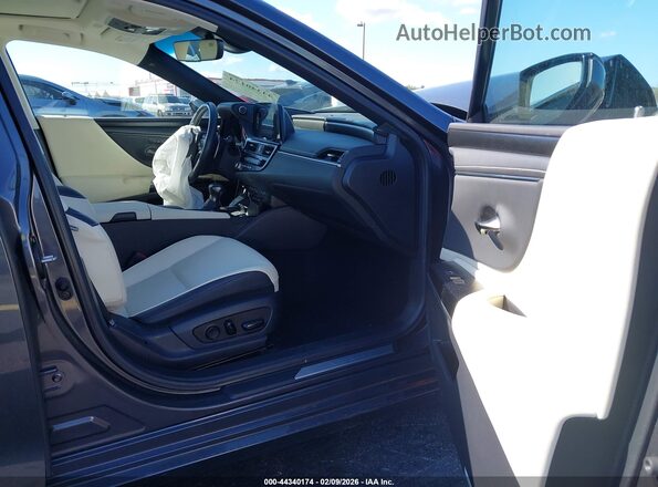 58ADZ1B16NU135751 2022 LEXUS ES 350 Серый Вид салона спереди