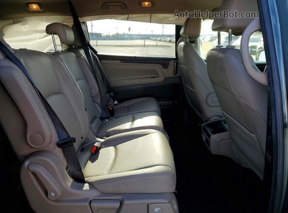 5FNRL6H78JB101616 2018 HONDA ODYSSEY Charcoal Rear interior view