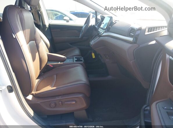 5FNRL6H87SB001422 2025 HONDA ODYSSEY White Widok wnętrza z przodu