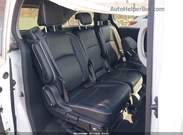 5FNRL6H97PB018415 2023 HONDA ODYSSEY White 
