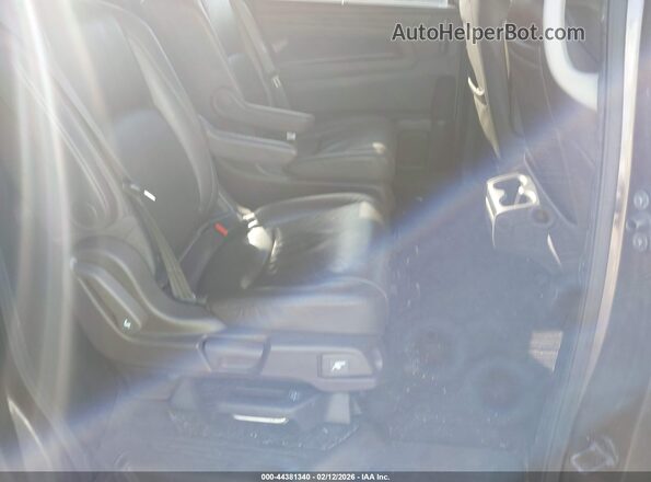 5FNRL6H9XJB065784 2018 HONDA ODYSSEY Brown Вид наклейки з VIN-кодом