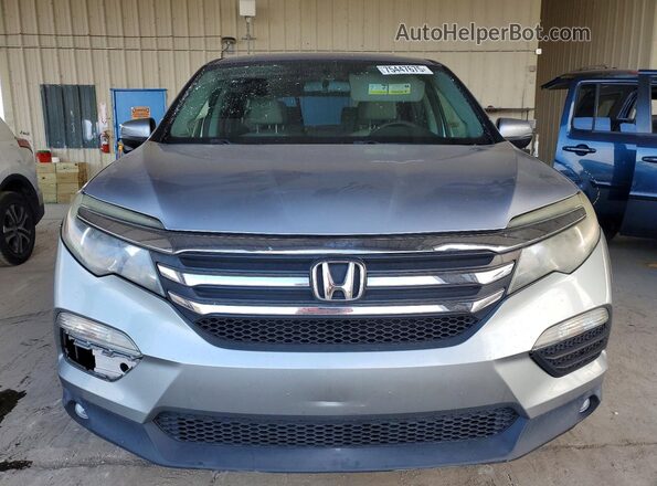 5FNYF5H52JB009655 2018 HONDA PILOT Silver Front view