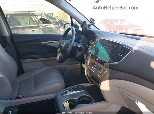 5FNYF5H57MB008991 2021 HONDA PILOT Gray Вид салону спереду