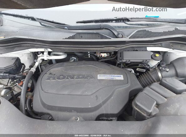 5FNYF6H56JB071386 2018 HONDA PILOT White Vista trasera