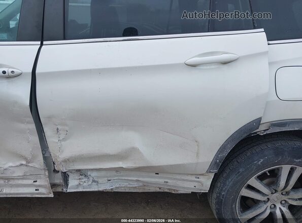 5FNYF6H56JB071386 2018 HONDA PILOT White 