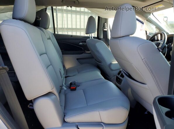 5FNYF6H58KB065476 2019 HONDA PILOT Silver 