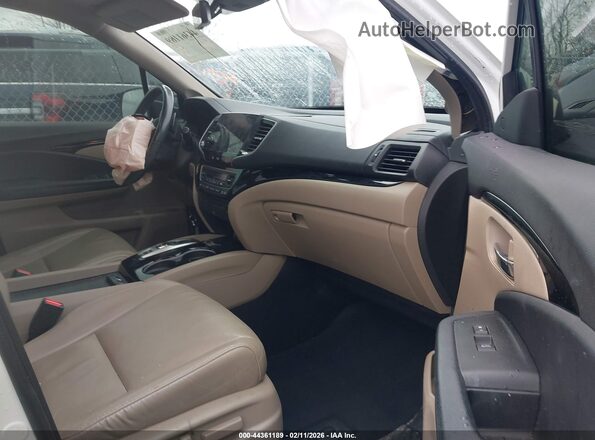 5FNYF6H68KB006341 2019 HONDA PILOT Белый Вид салона спереди