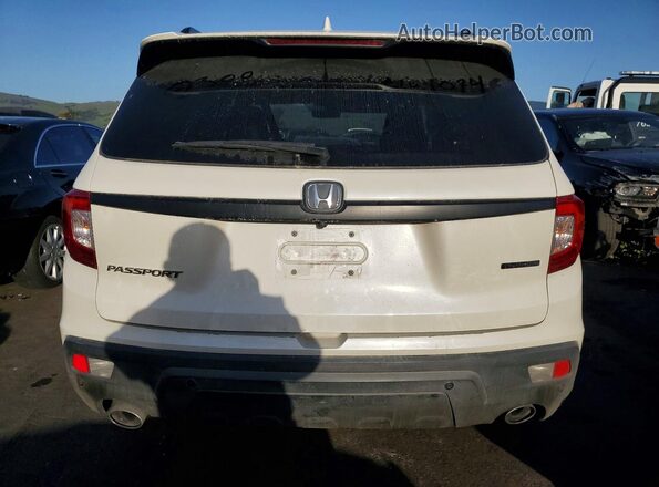 5FNYF7H93KB002861 2019 HONDA PASSPORT White Հետևի տեսք