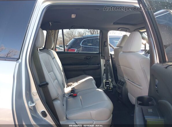 5FNYF8H01PB035680 2023 HONDA PASSPORT Silver VIN კოდის სტიკერის ხედი